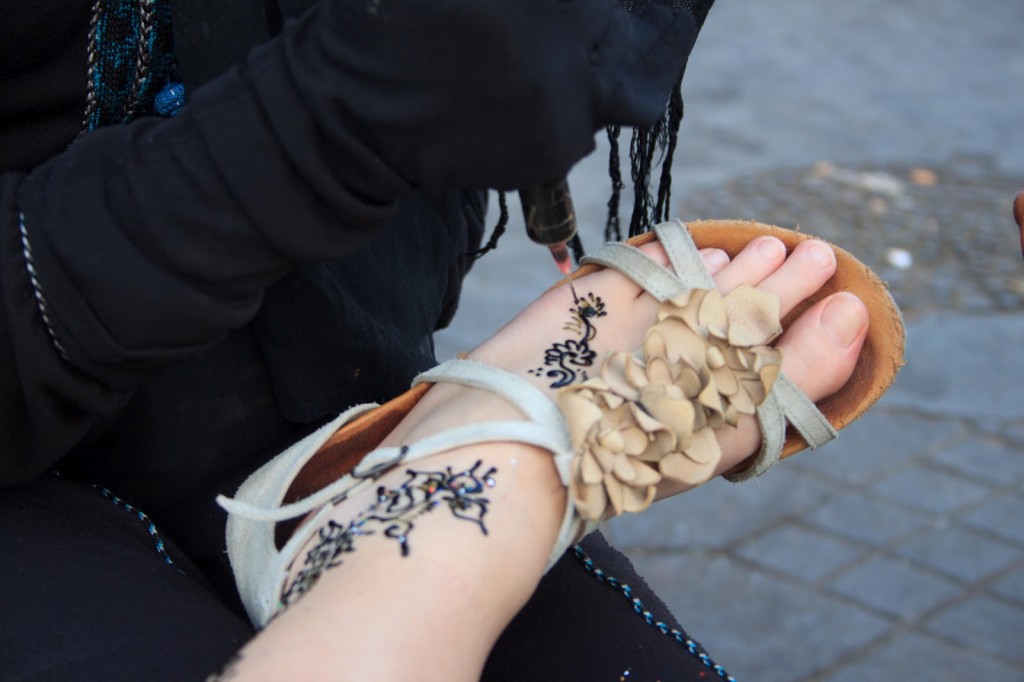 Dettaglio del tatuaggio all'henné