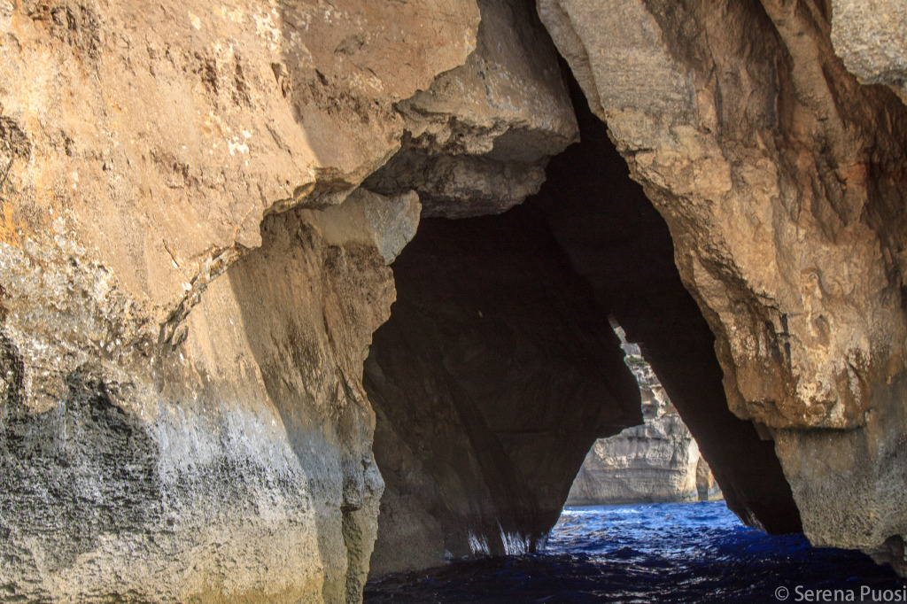 Una delle grotte di Xlendi