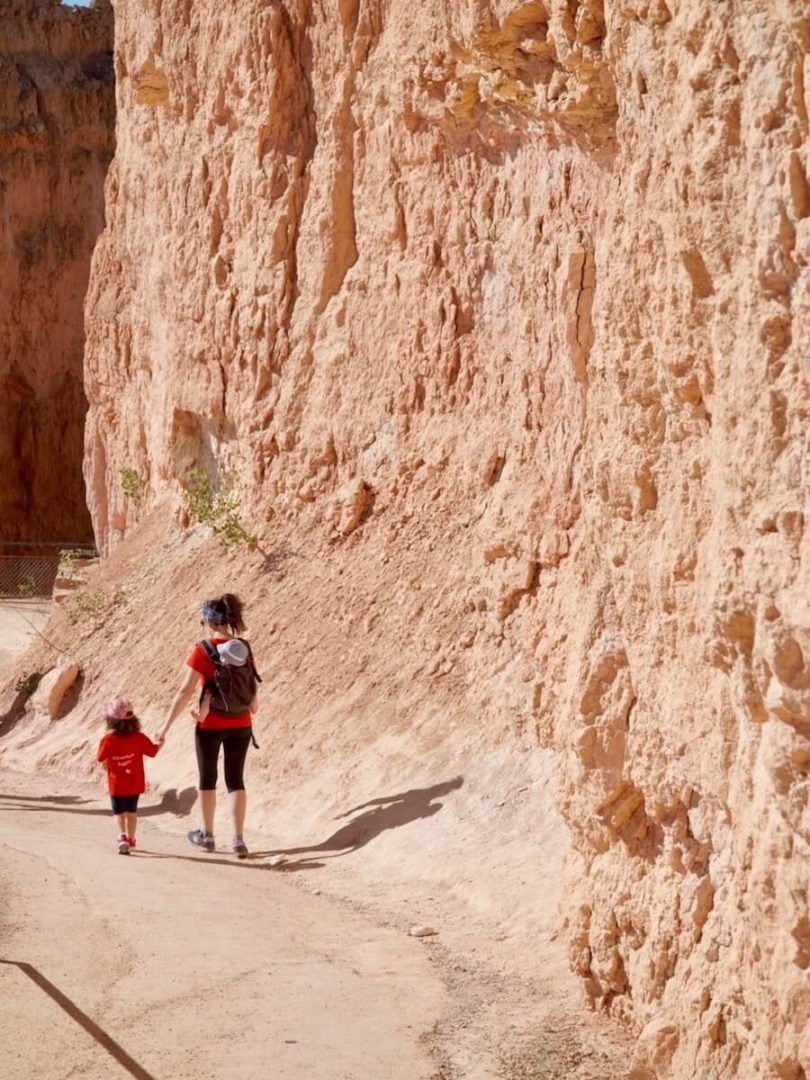 A spasso per il Navajo Loop Trail con i bambini A spasso per il Navajo Loop Trail con i bambini